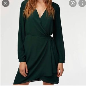 Aritzia BABATON WRAP DRESS 00